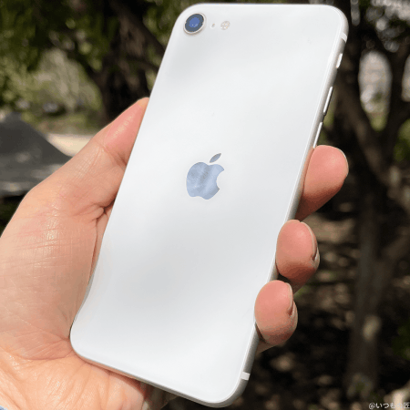 筆者のiphone se 第3世代(外出先で撮影) | スマホの口コミ・評判・悪口.jp 筆者のiPhone SE 第3世代